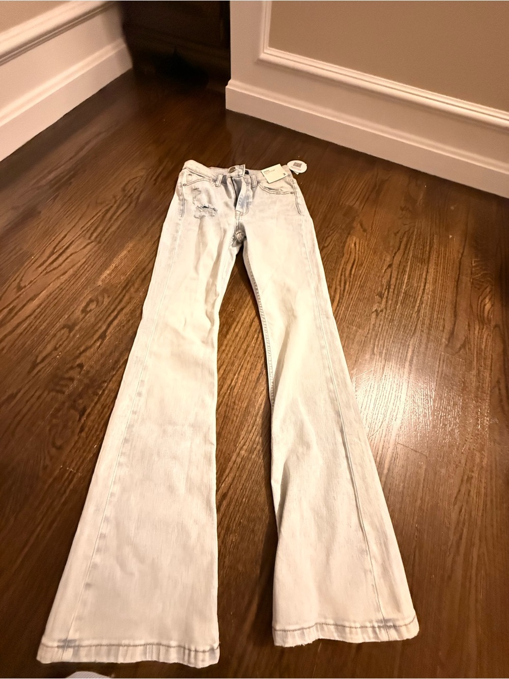 Light Wash Women's Flared Jeans
